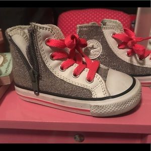 Toddler Coverse high tops